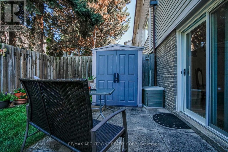 50 - 2440 BROMSGROVE ROAD, Mississauga (Clarkson), Ontario, L5J4J7