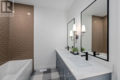 876 WHITE PINE STREET London North (North S) Ontario photo 24