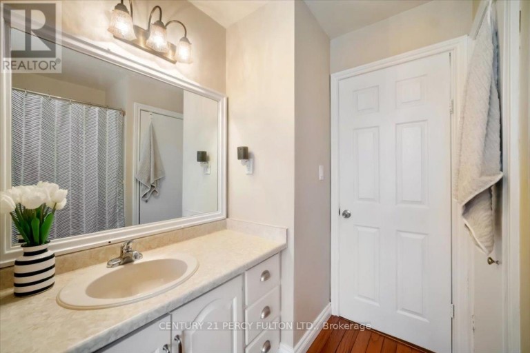 5 DURHAM STREET, Clarington (Bowmanville), Ontario, L1C1H4