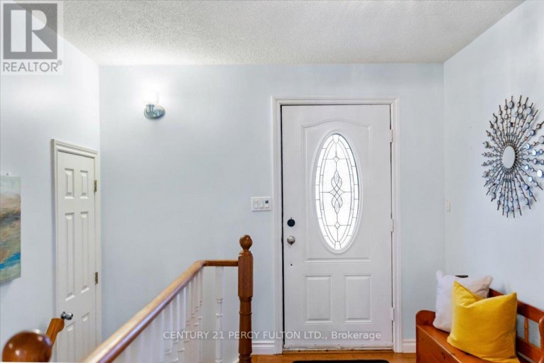 5 DURHAM STREET, Clarington (Bowmanville), Ontario, L1C1H4