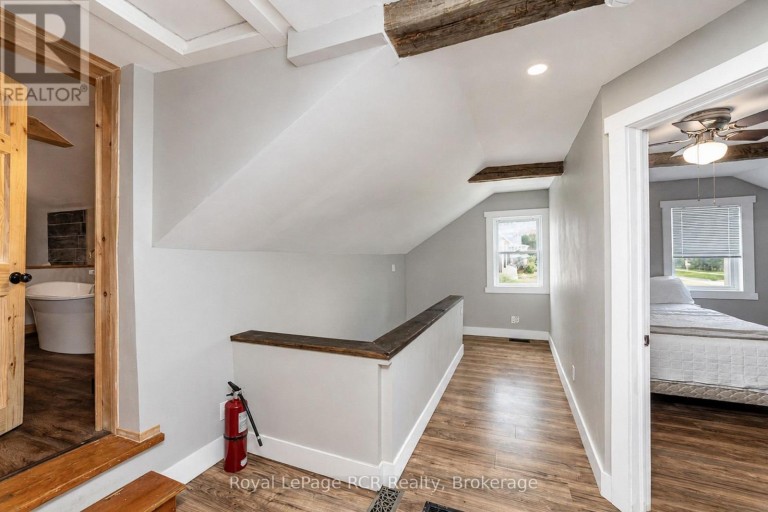 56 MAIN STREET E, Grey Highlands, Ontario, N0C1H0