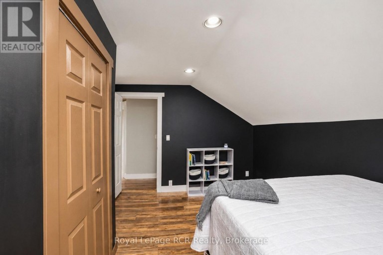 56 MAIN STREET E, Grey Highlands, Ontario, N0C1H0