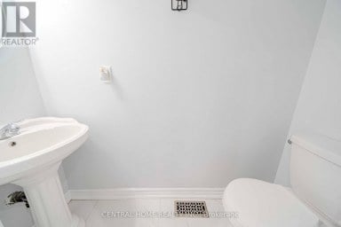 2 NOEL STREET Markham (Markham Village) Ontario photo 15