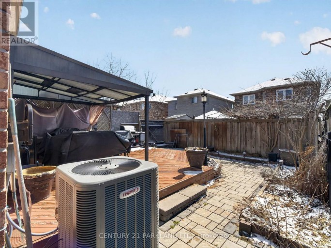 181 PURCELL CRESCENT, Vaughan (Maple), Ontario, L6A3C5