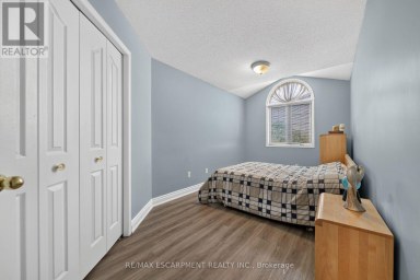 42 HILLGARDEN DRIVE Hamilton (Stoney Creek Mountain) Ontario photo 36