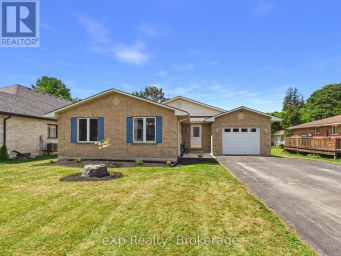 1103 MARIETTA STREET Howick Ontario photo 1