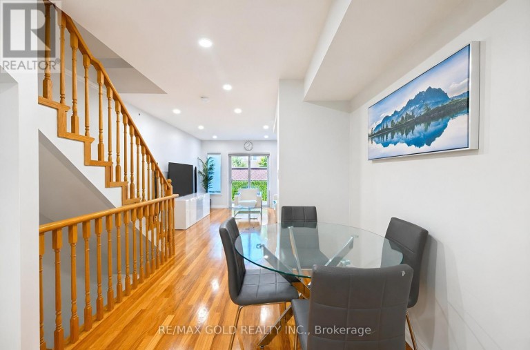 53 - 80 STRATHAVEN DRIVE, Mississauga (Hurontario), Ontario, L5R3V9