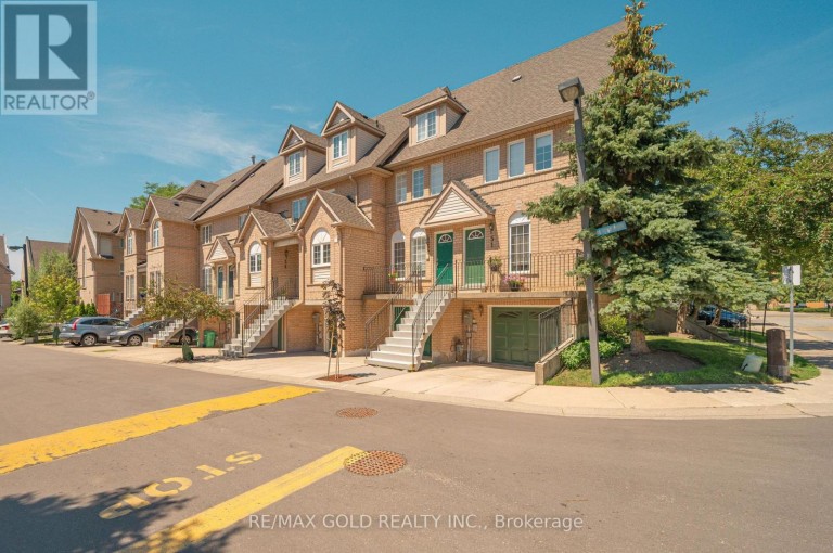 53 - 80 STRATHAVEN DRIVE, Mississauga (Hurontario), Ontario, L5R3V9