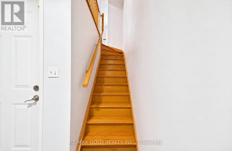 53 - 80 STRATHAVEN DRIVE, Mississauga (Hurontario), Ontario, L5R3V9