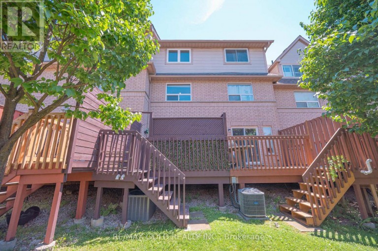 53 - 80 STRATHAVEN DRIVE, Mississauga (Hurontario), Ontario, L5R3V9
