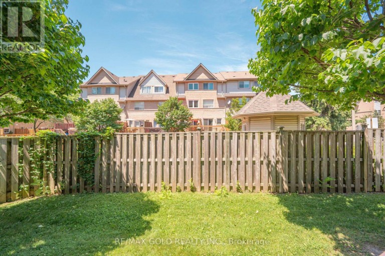 53 - 80 STRATHAVEN DRIVE, Mississauga (Hurontario), Ontario, L5R3V9