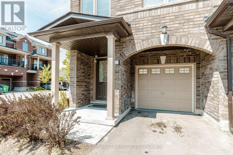 32 ARCOLA STREET, Brampton (Goreway Drive Corridor), Ontario, L6P4N7
