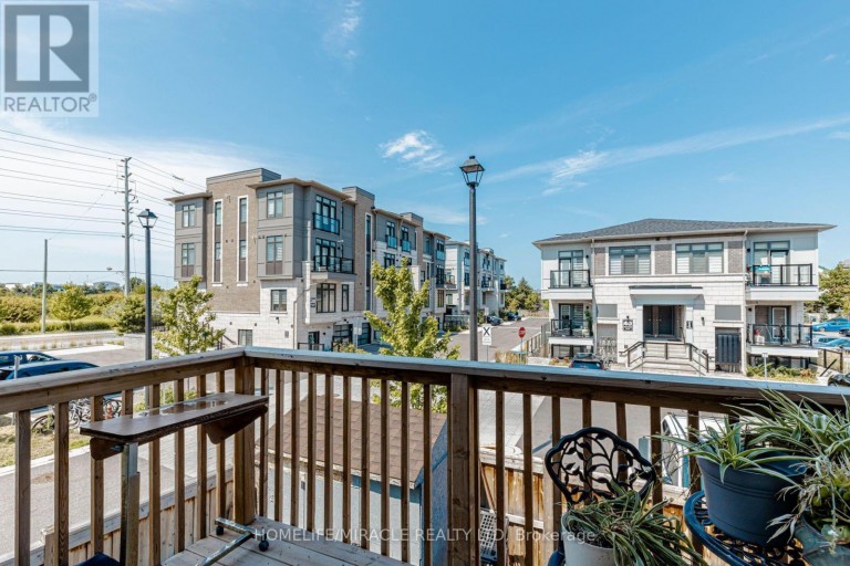 32 ARCOLA STREET, Brampton (Goreway Drive Corridor), Ontario, L6P4N7