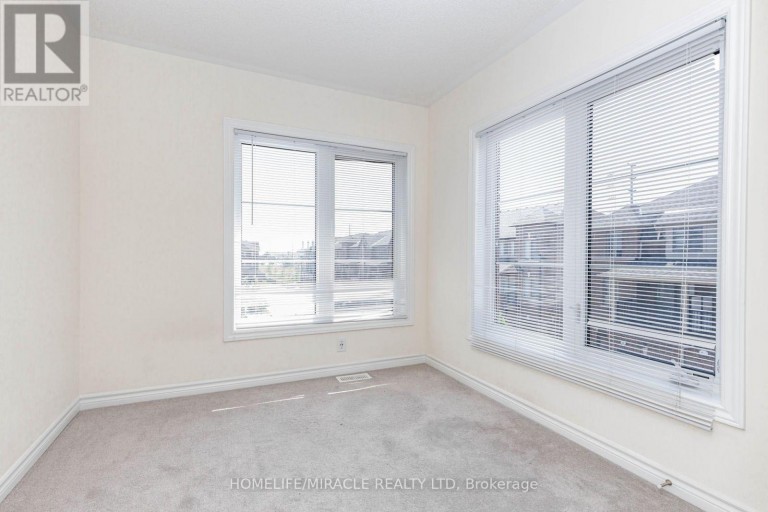 32 ARCOLA STREET, Brampton (Goreway Drive Corridor), Ontario, L6P4N7