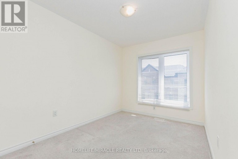32 ARCOLA STREET, Brampton (Goreway Drive Corridor), Ontario, L6P4N7