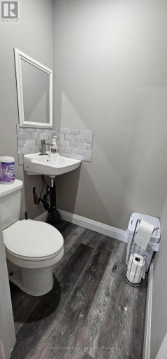 209B - 200 BOND STREET W, Oshawa (McLaughlin), Ontario, L1J2L7