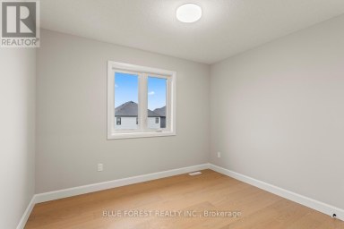LOT 21 AYRSHIRE AVENUE London South (South V) Ontario photo 40