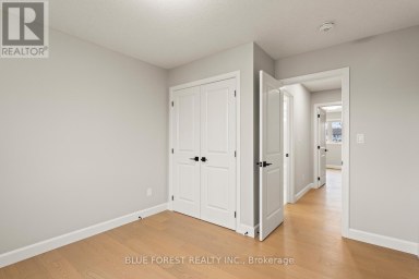LOT 21 AYRSHIRE AVENUE London South (South V) Ontario photo 41