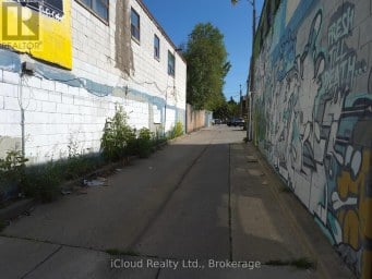 2207 GERRARD STREET E Toronto (East End-Danforth) Ontario photo 12