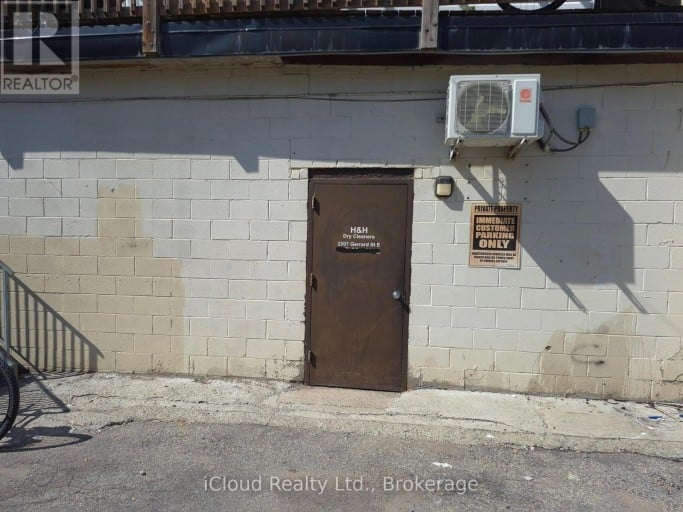2207 GERRARD STREET E, Toronto (East End-Danforth), Ontario, M4E2C8