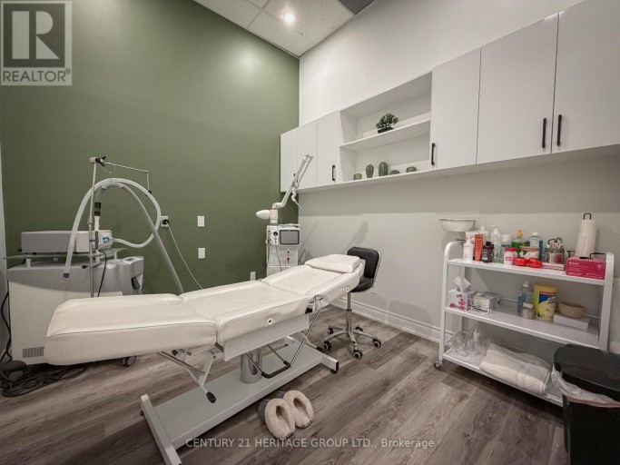 208 - 9737 YONGE STREET, Richmond Hill (Harding), Ontario, L4C8S7