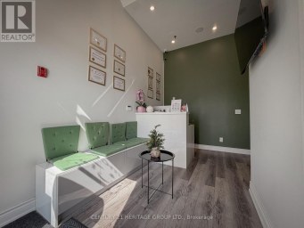 208 - 9737 YONGE STREET Richmond Hill (Harding) Ontario photo 2