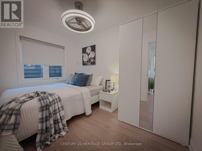 110 HEDGE ROAD, Georgina (Sutton & Jackson's Point), Ontario, L0E1R0