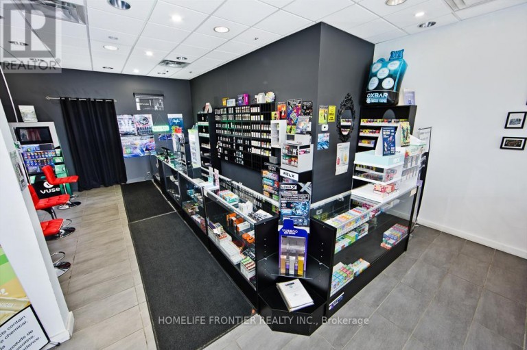 13390 YONGE STREET, Richmond Hill (Oak Ridges), Ontario, L4E2P6