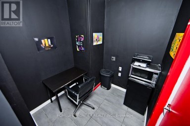 13390 YONGE STREET Richmond Hill (Oak Ridges) Ontario photo 17