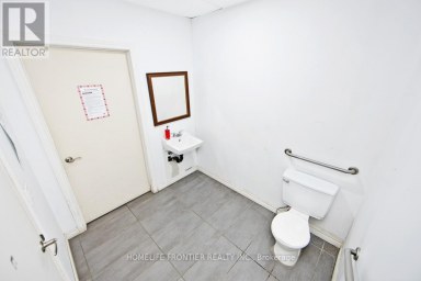 13390 YONGE STREET Richmond Hill (Oak Ridges) Ontario photo 18
