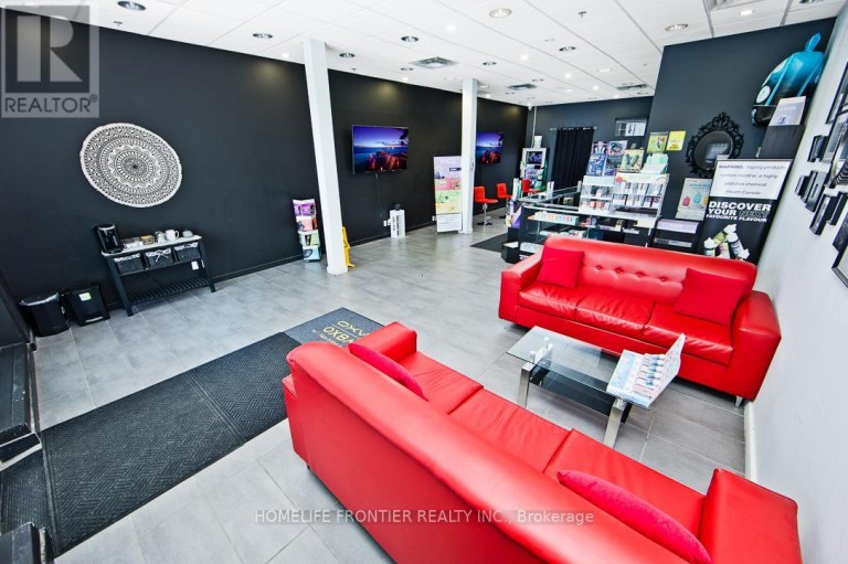 13390 YONGE STREET, Richmond Hill (Oak Ridges), Ontario, L4E2P6