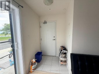 18 - 155 TAPSCOTT ROAD Toronto (Malvern) Ontario photo 3