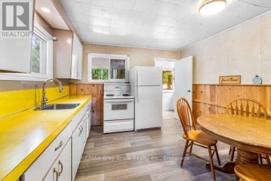 269 OGIMAH ROAD South Bruce Peninsula Ontario photo 10
