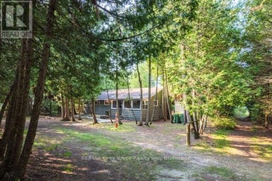 269 OGIMAH ROAD South Bruce Peninsula Ontario photo 6