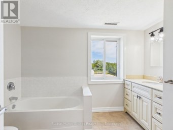 402 - 221 ADELAIDE STREET Saugeen Shores Ontario photo 15