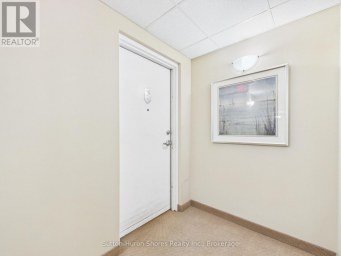 402 - 221 ADELAIDE STREET Saugeen Shores Ontario photo 21