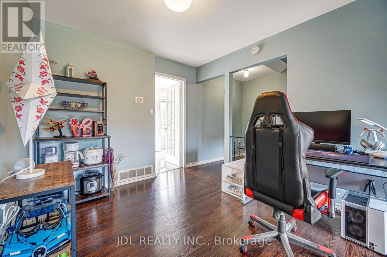 33 - 100 BRIDLETOWNE CIRCLE, Toronto (L'Amoreaux), Ontario, M1W2G8