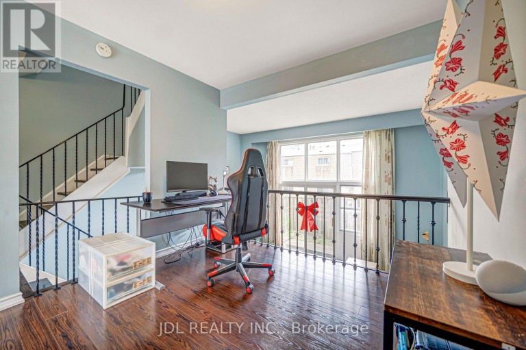 33 - 100 BRIDLETOWNE CIRCLE, Toronto (L'Amoreaux), Ontario, M1W2G8