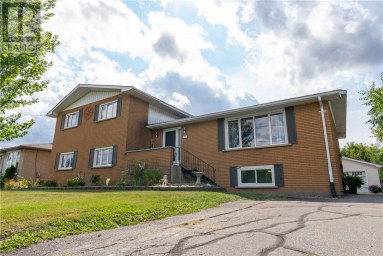 189 Rayside Avenue Azilda Ontario photo 1