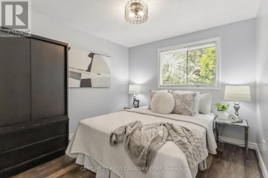 34 SPEIGHT COURT London East (East I) Ontario photo 16