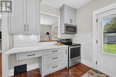 400 RUSSELL STREET Midland Ontario photo 12