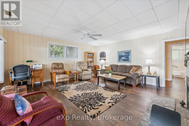 20 CLERGY LANE, Puslinch (Puslinch Lake Settlement Areas), Ontario, N0B2J0