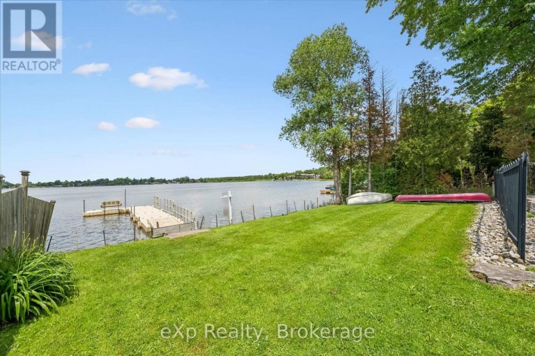 20 CLERGY LANE, Puslinch (Puslinch Lake Settlement Areas), Ontario, N0B2J0