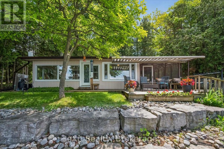 20 CLERGY LANE, Puslinch (Puslinch Lake Settlement Areas), Ontario, N0B2J0