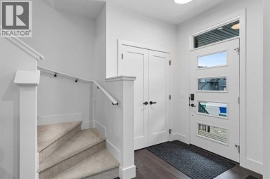 872 Sora Boulevard SE Calgary Alberta photo 14