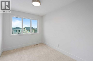 872 Sora Boulevard SE Calgary Alberta photo 27