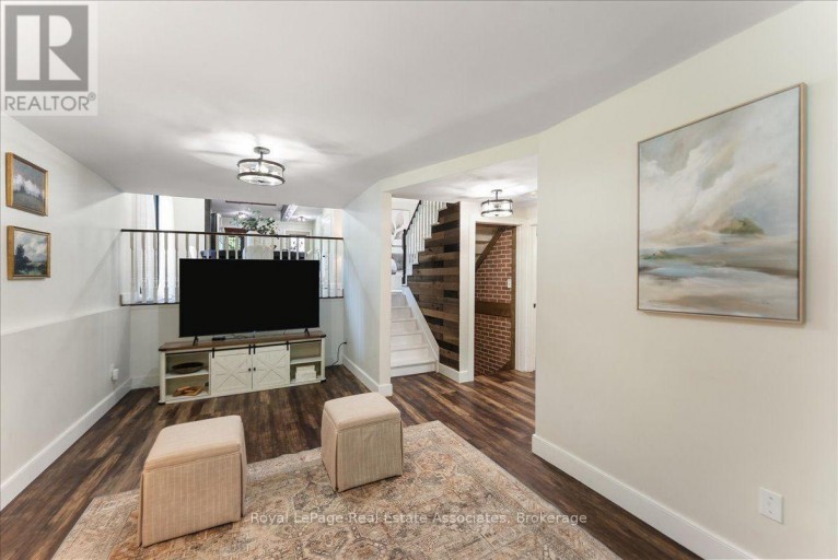 1464 TROWBRIDGE DRIVE, Oshawa (Centennial), Ontario, L1G7R7