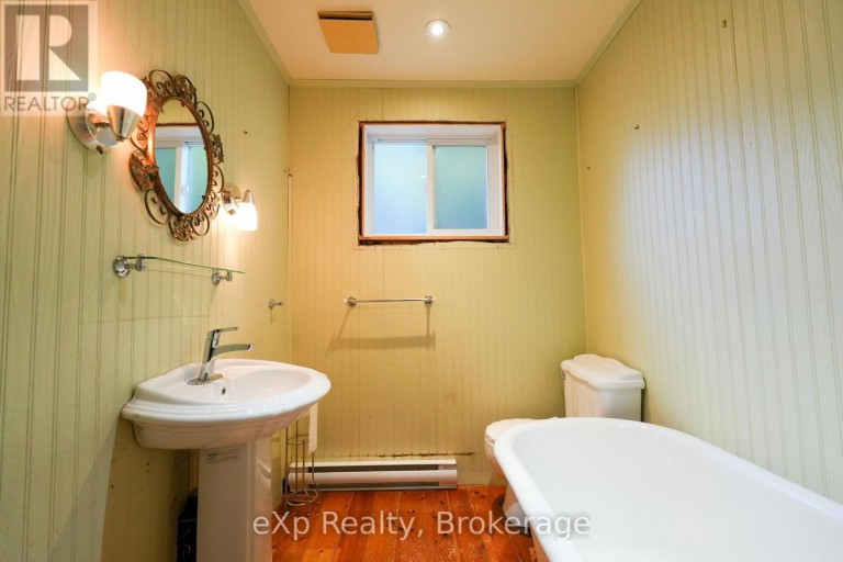 272 BOWLES BLUFF ROAD, Grey Highlands, Ontario, N0C1H0