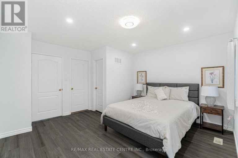 45 - 1591 SOUTH PARADE COURT, Mississauga (East Credit), Ontario, L5M6G1