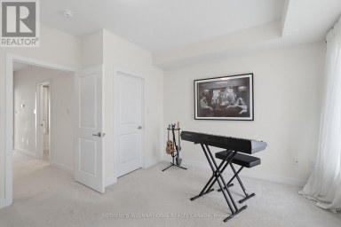 60 WILLIAM DUNCAN ROAD Toronto (Downsview-Roding-CFB) Ontario photo 13